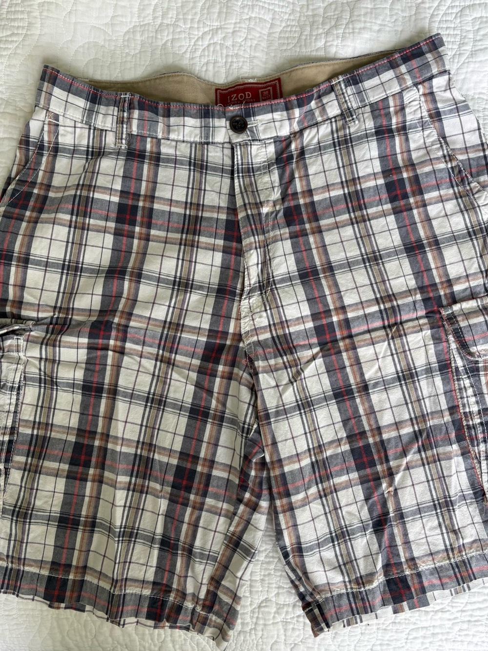 Izod Men's White Plaid Cargo Shorts with Navy & Red Accents